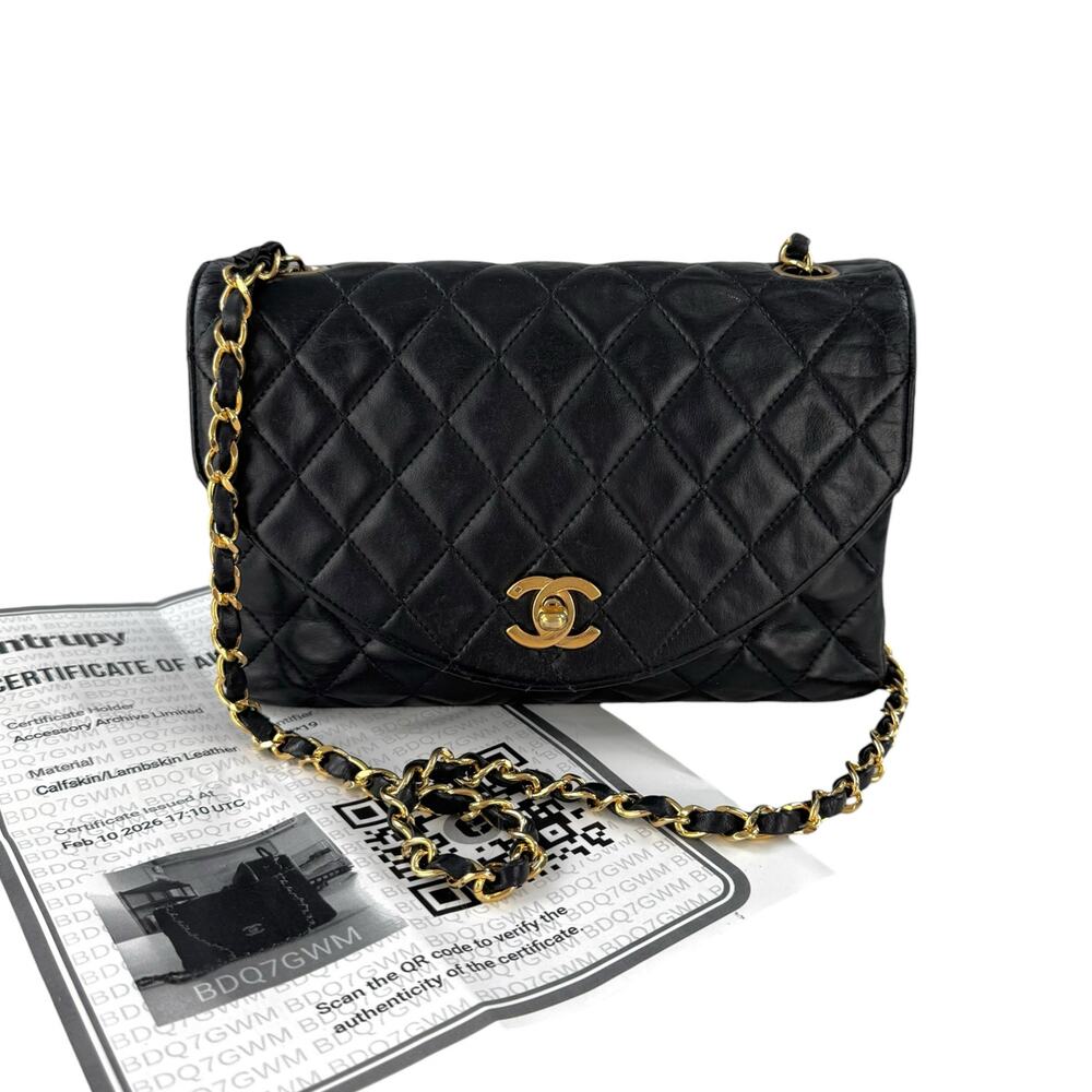 Chanel Vintage Round Flap Matelasse Shoulder Bag - Picture 5 of 16